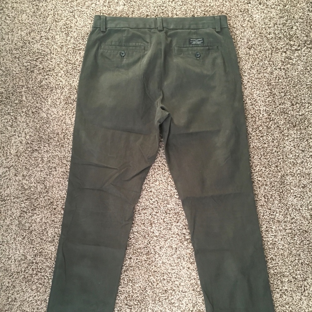 Banana Republic Army Green Cotton Chino